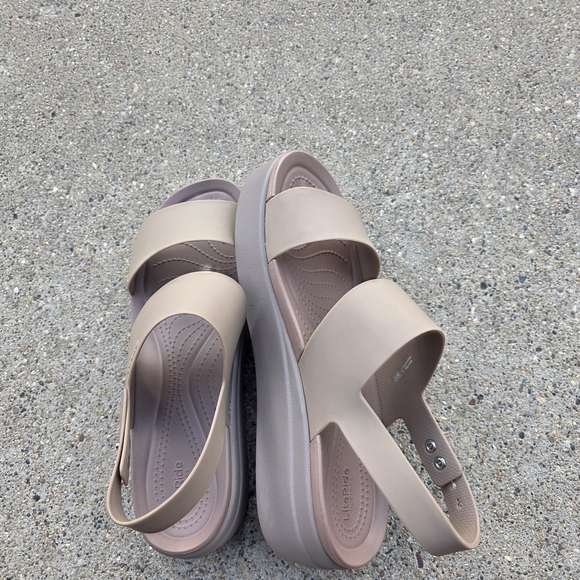 Litestride By Crocs Women’s Classic Platform Sandal in Blush Size 11 - Picture 10 of 12